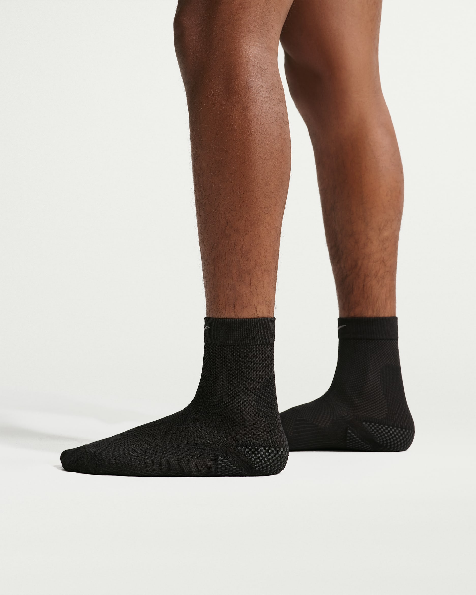 Nike FRIKE1 ブラック Nike Run Lightweight Running Micro-Crew Socks (1 Pair). Nike ZA